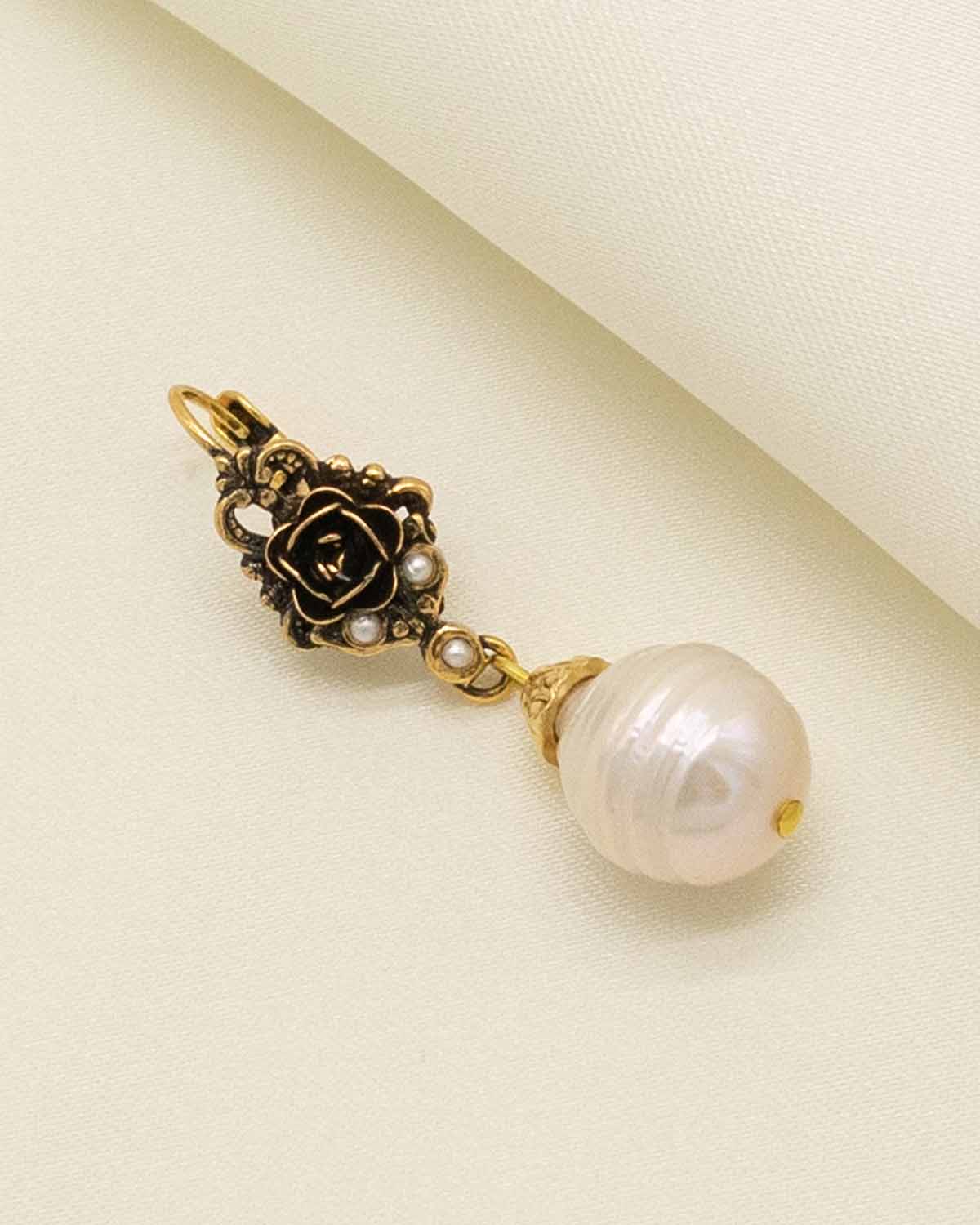 The Val d'Orcia Earrings (That's Amore Edition)