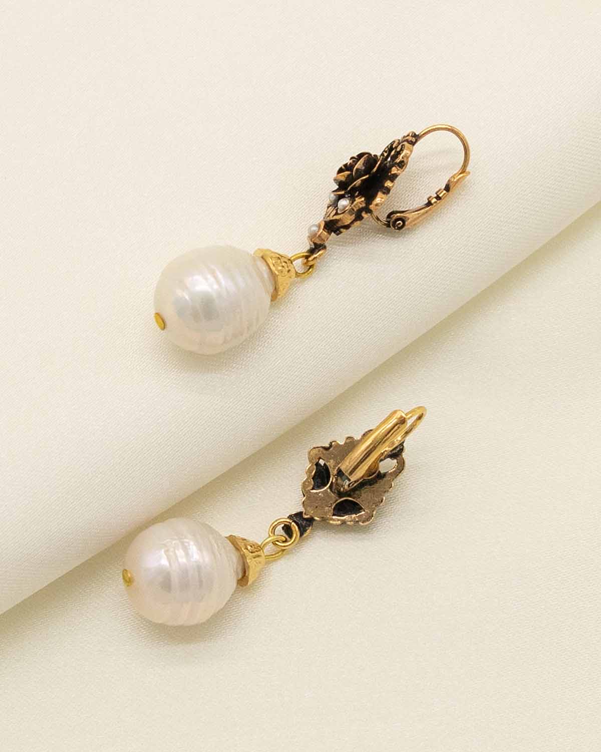 The Val d'Orcia Earrings (That's Amore Edition)