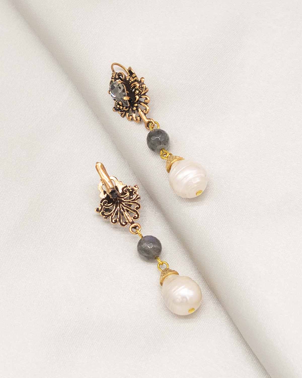 The Perla Cortona Earring (House Edition)