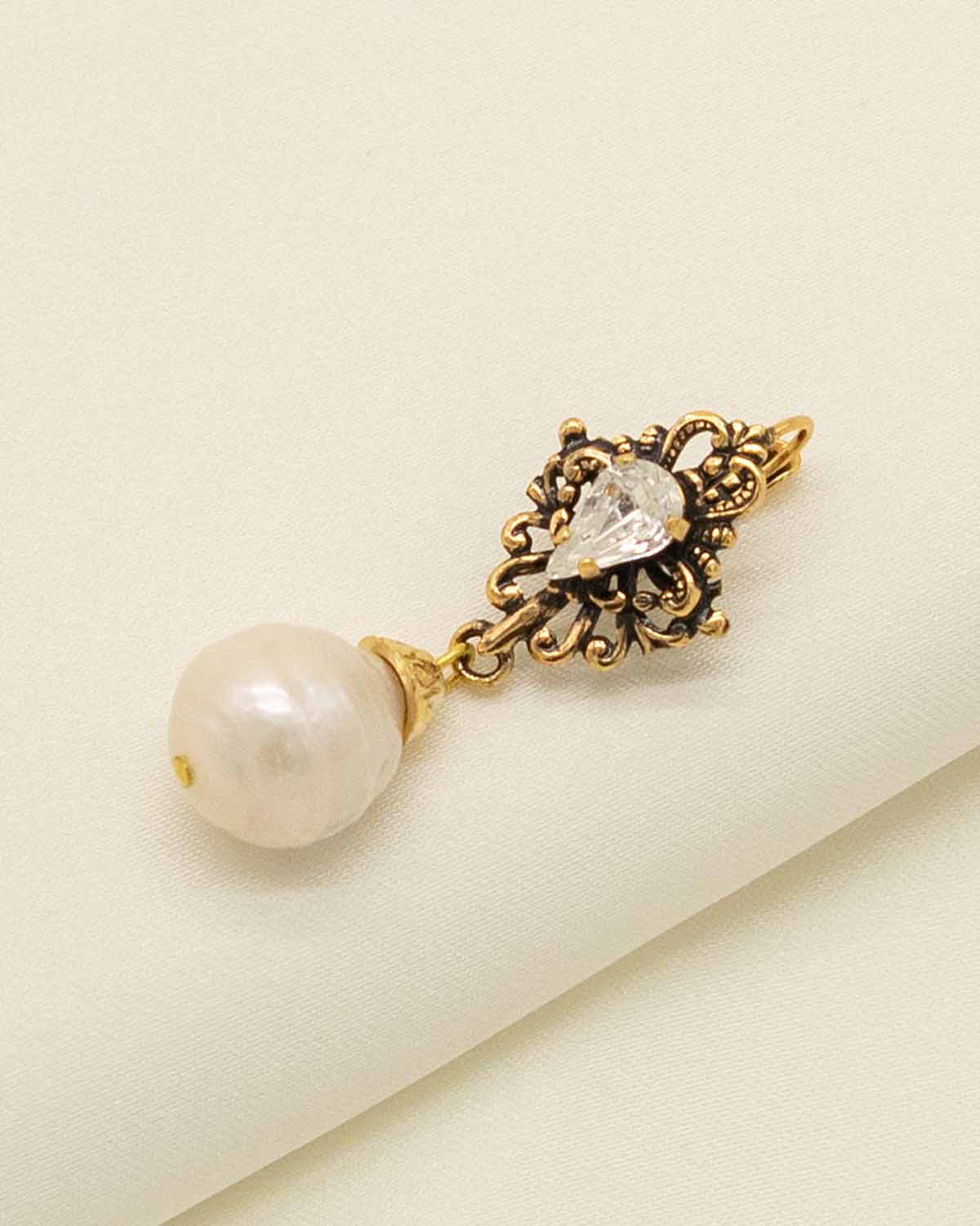 The Perla Cortona Earrings (That's Amore Edition)
