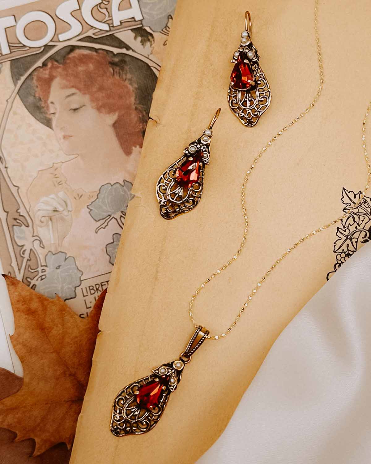 The Bolgheri Necklace Set (Tuscan Dreams Edition)