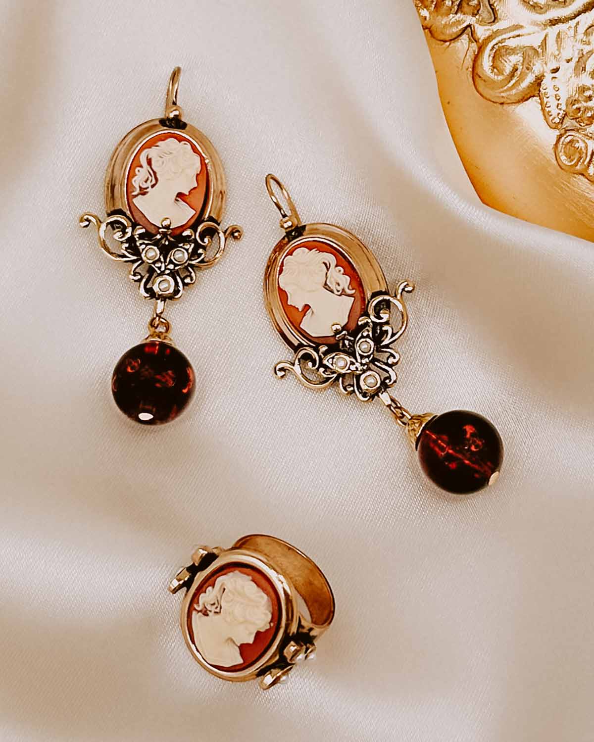 The Ponte Vecchio Earrings (Tuscan Dreams Edition)